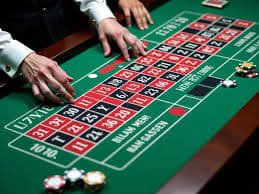 Dice Game prediction interface on maniatgl.site platform